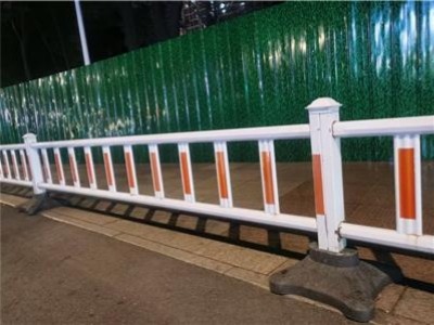 道路护栏